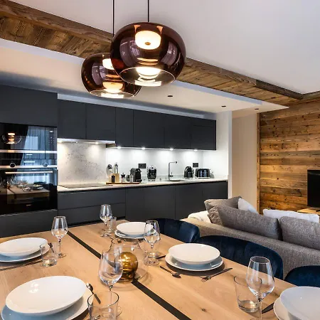 Steamboat By Alpine Aparthotel Courchevel
