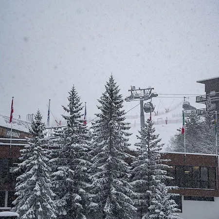 Steamboat By Alpine Апарт-отель Куршевель